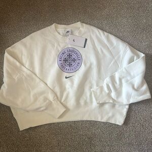 Nwt Nike oversized crop sweatshirt